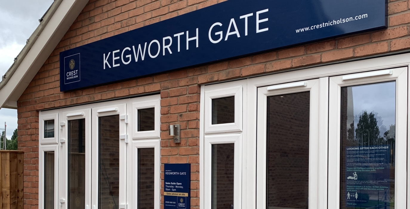 Crest Nicholson at Kegworth Gate Manufacturing Signage